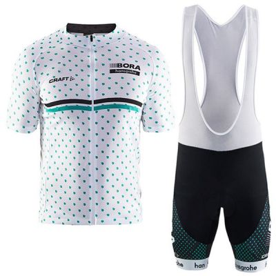 Equipación BORA 2017