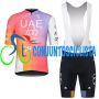 Equipación ciclismo UAE 2022