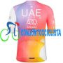 Equipación ciclismo UAE 2022