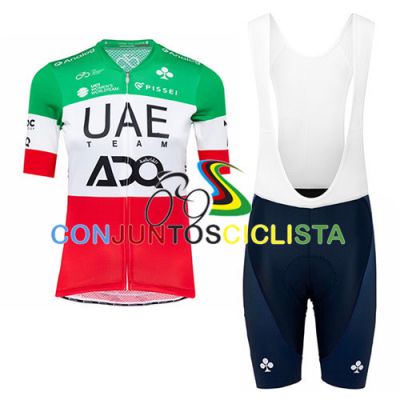 Equipación ciclismo corta UAE 2025