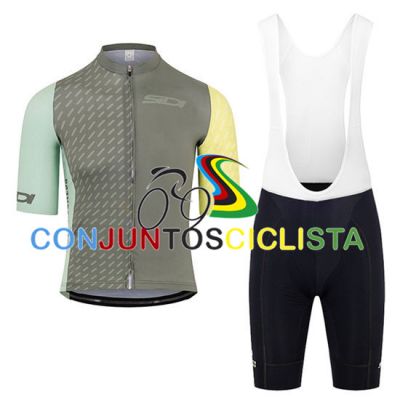 Equipación ciclismo corta SIDI 2025