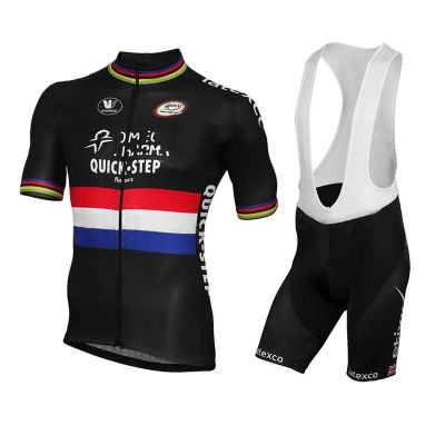 Equipación Quick step 2015