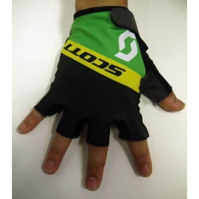 Guante Scott 2015