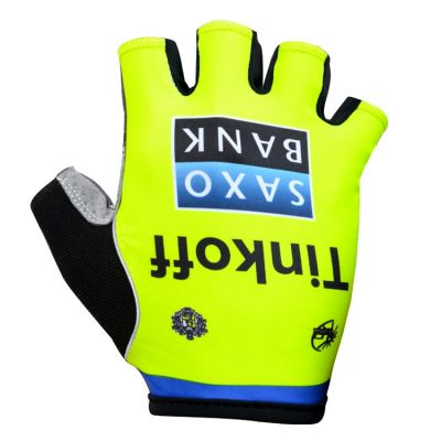 Guante Saxo bank Tinkoff 2015