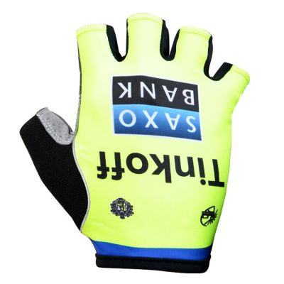 Guante Saxo bank Tinkoff 2015