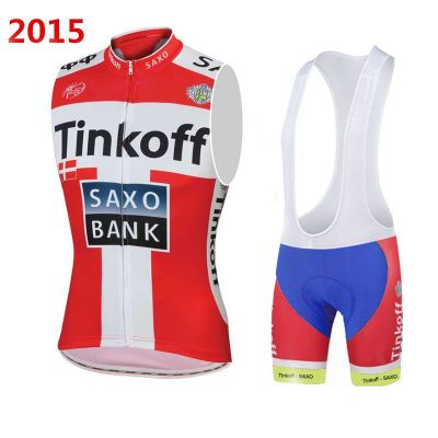 Equipación Tinkoff saxo bank 2015