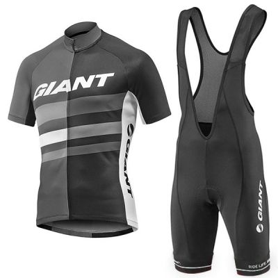 Equipación GIANT 2017